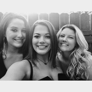 Meet your Posher, Jillian